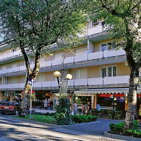 Condominio Bussola Bibione Buitenkant foto