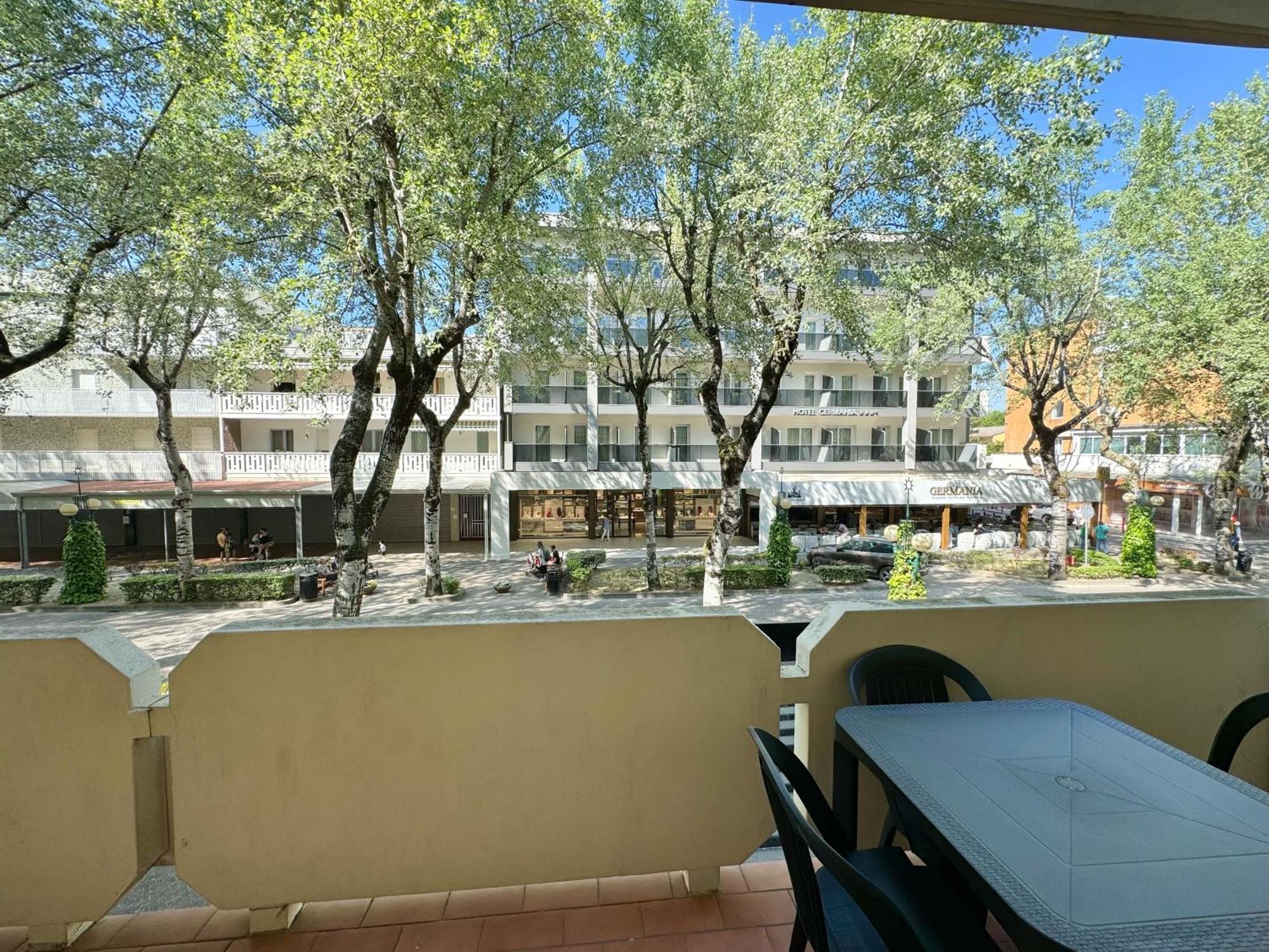 Condominio Bussola Bibione Buitenkant foto